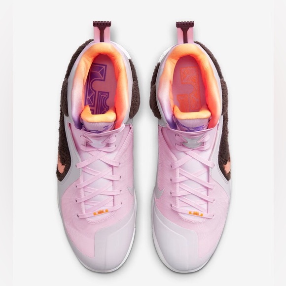 NIKE LEBRON IX "REGAL PINK" - Picture 5 of 7